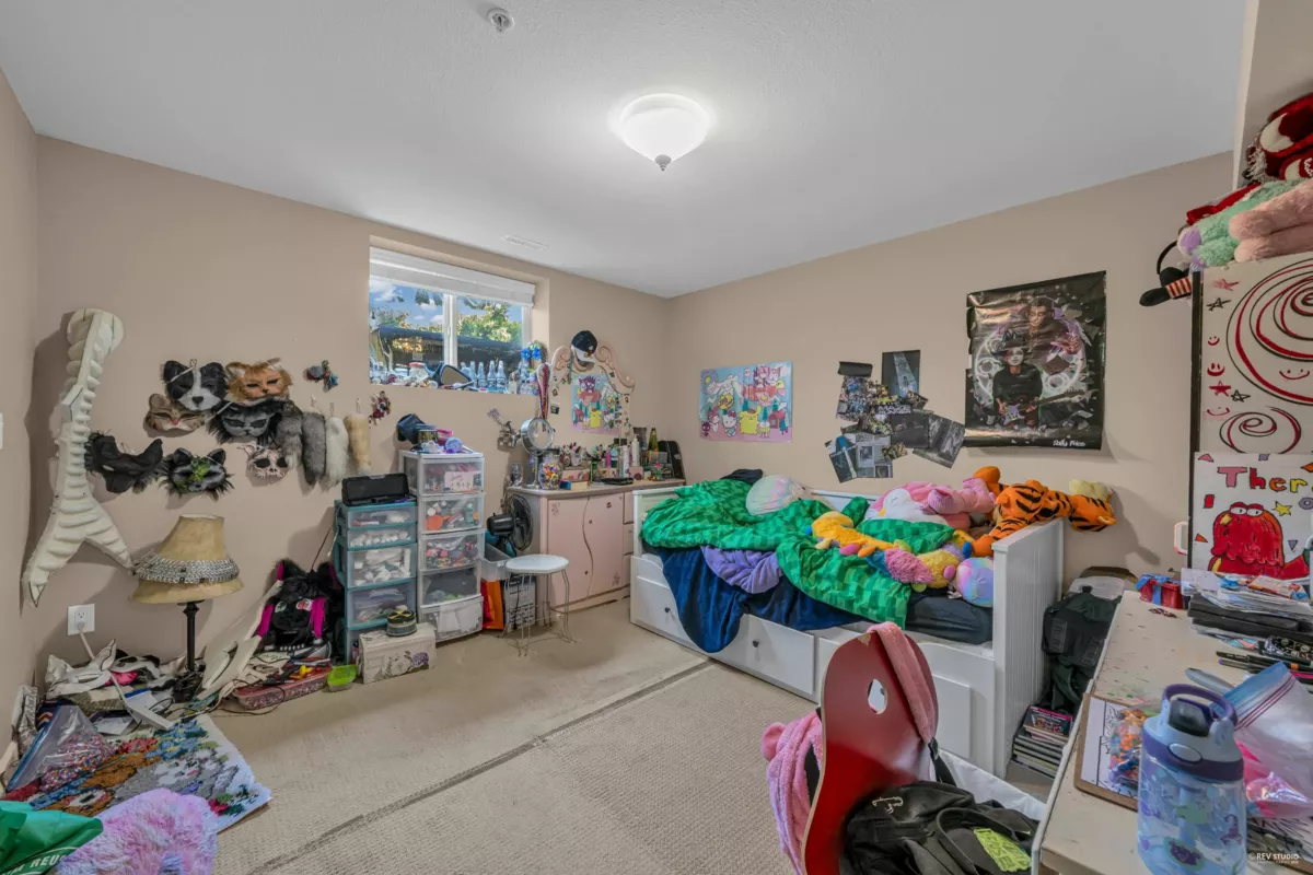 Entry Foyer Photo of 6942 208 Street, Langley, BC
