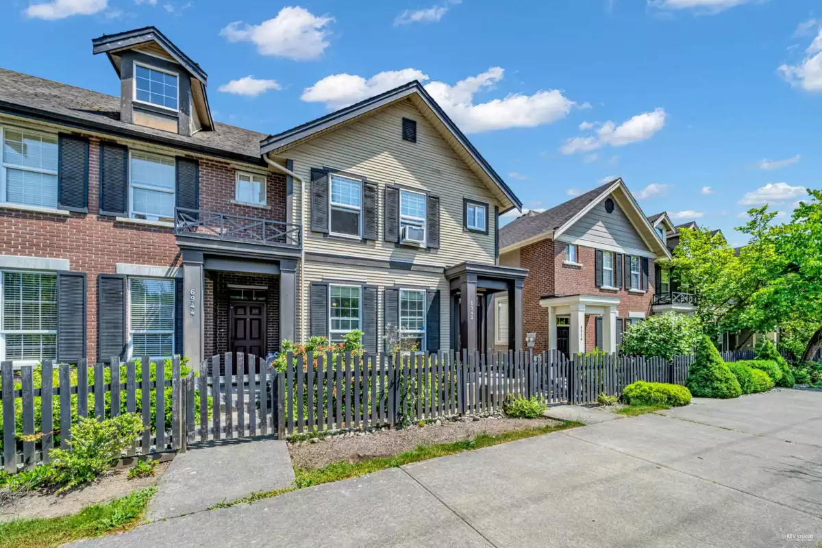 Garage Interior Photo of 6942 208 Street, Langley, BC