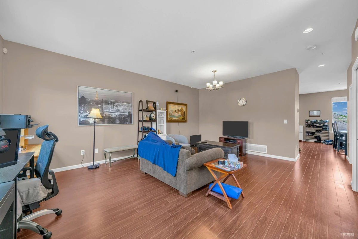 Primary Bedroom Photo of 6942 208 Street, Langley, BC