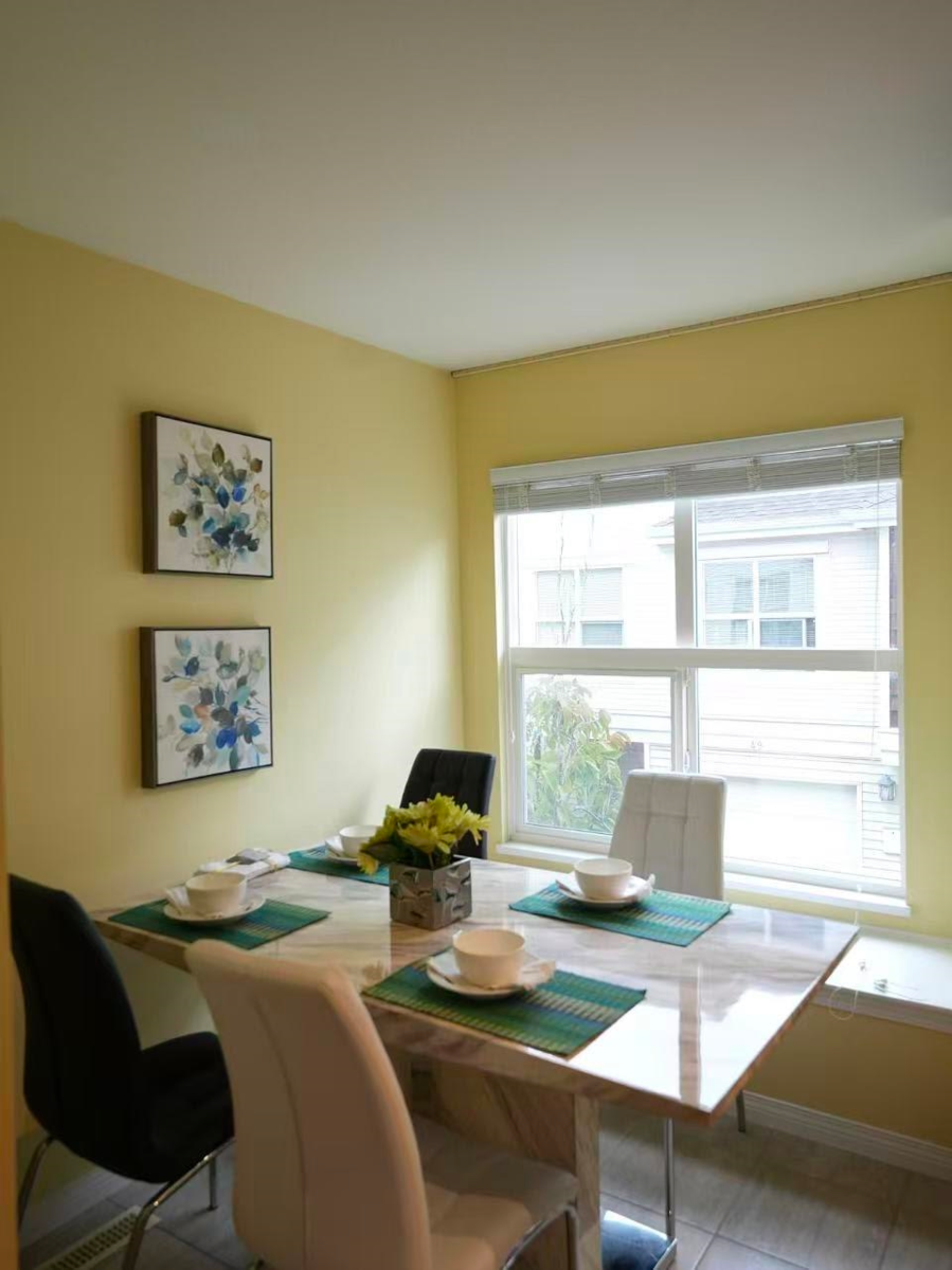 Dining Area Photo of 2 7100 Lynnwood Drive, Richmond, BC