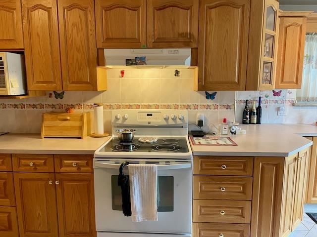 Living Room Photo of 3168 E 16th Avenue, Vancouver, BC