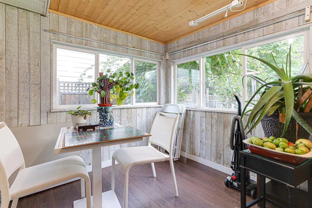 Outdoor Kitchen Photo of 13134 98a Avenue, Surrey, BC
