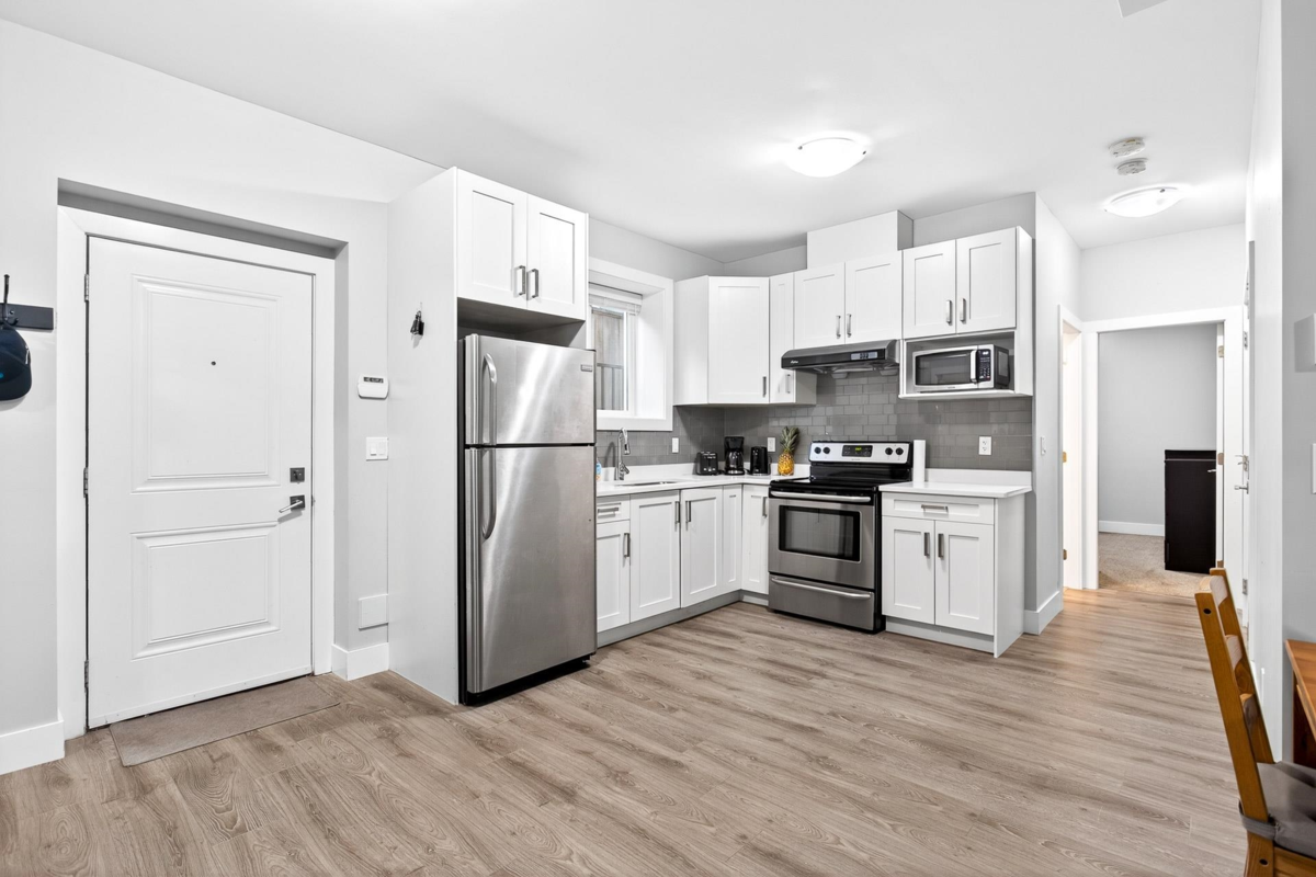 Garden / Landscaping Photo of 3479 Wales Avenue, Coquitlam, BC