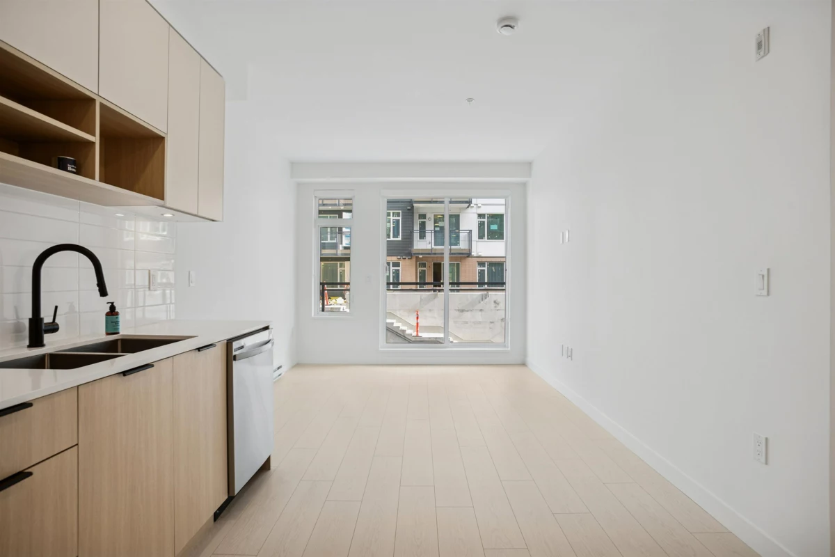 Kitchen Photo of 209 10488 138a Street, Surrey, BC