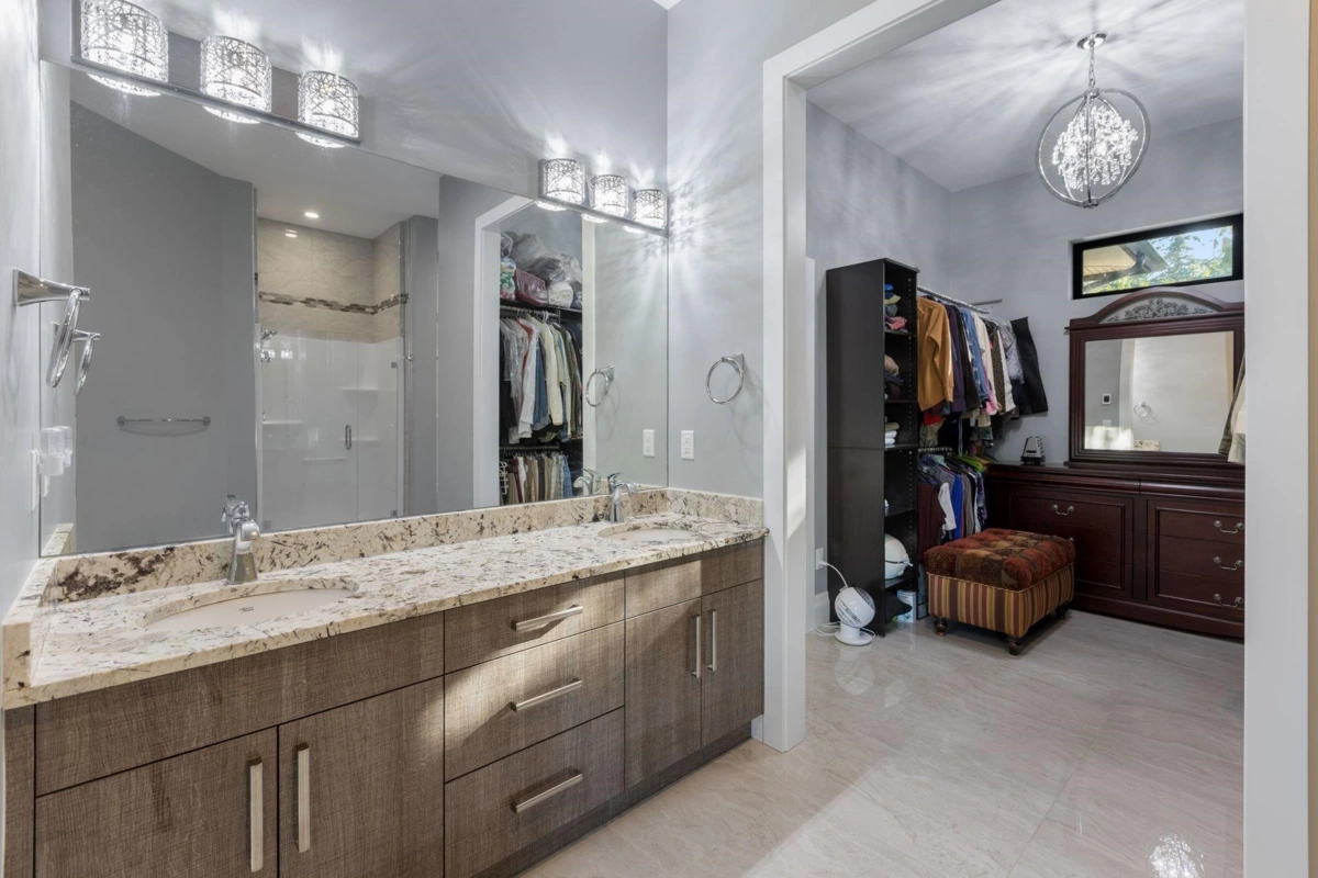 Garage Interior Photo of 205 210 Street, Langley, BC