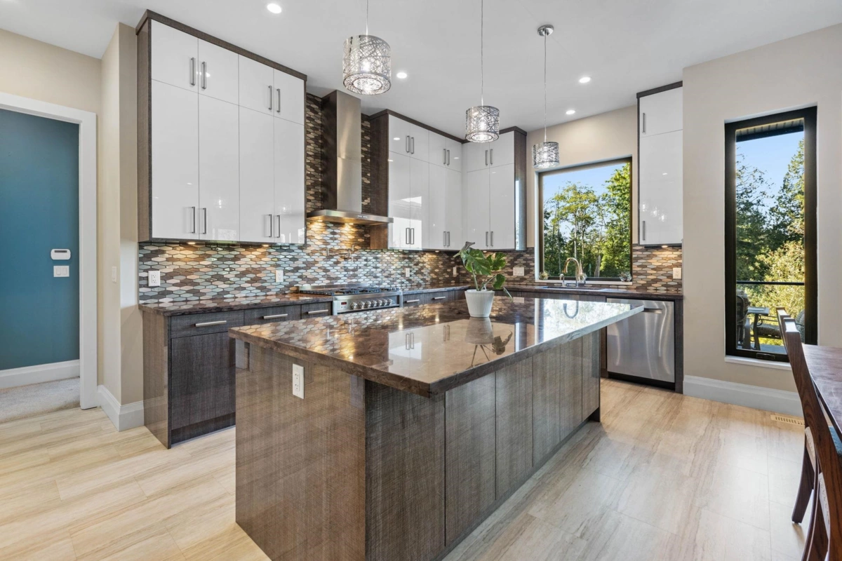 Hallway Photo of 205 210 Street, Langley, BC