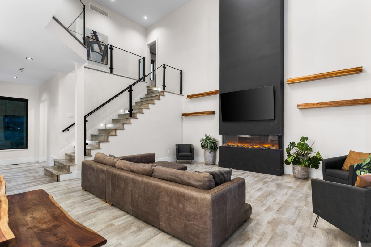 Kitchen Island Photo of 205 210 Street, Langley, BC