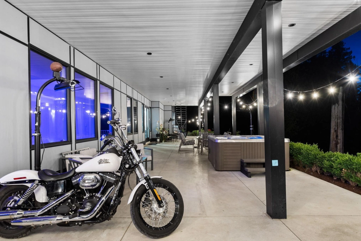 Loft / Bonus Room Photo of 205 210 Street, Langley, BC