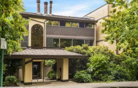 209 141 W 13th Street, North Vancouver, BC