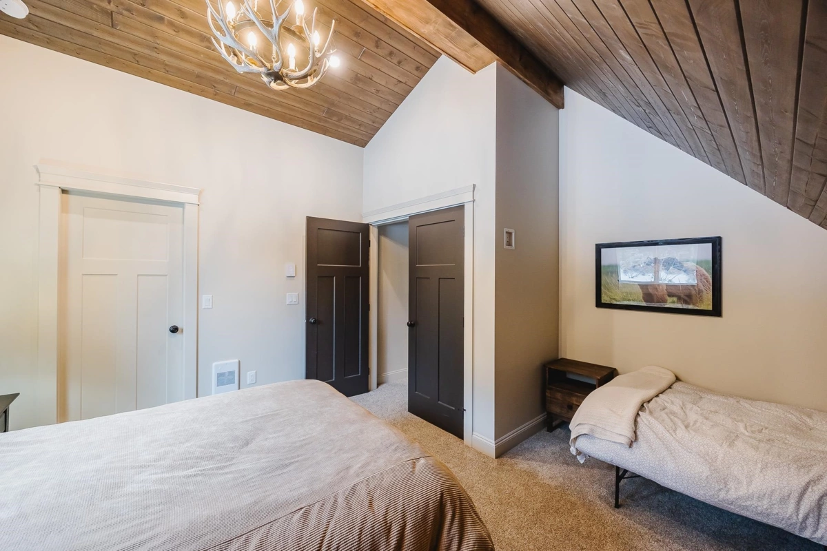 Basement Recreation Room Photo of 20788 Edelweiss Drive, Agassiz, BC