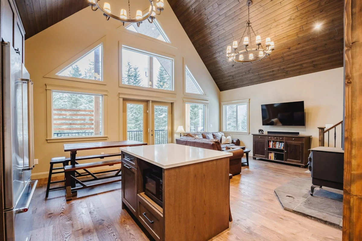 Breakfast Nook Photo of 20788 Edelweiss Drive, Agassiz, BC