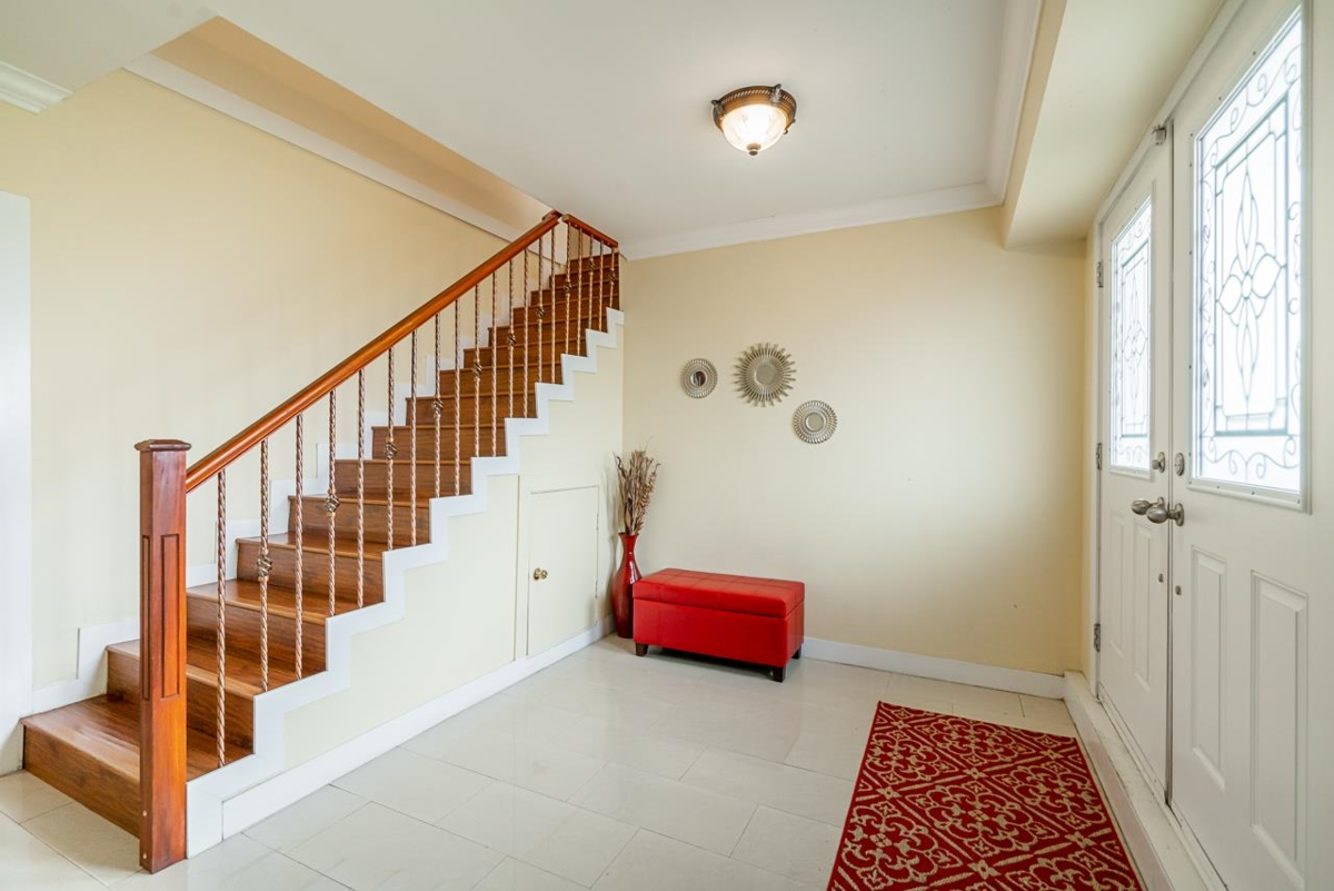 Family Room Photo of 1247 Ewen Avenue, New Westminster, BC