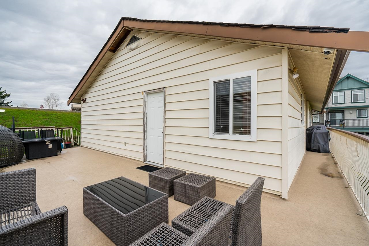 Mudroom Photo of 1247 Ewen Avenue, New Westminster, BC