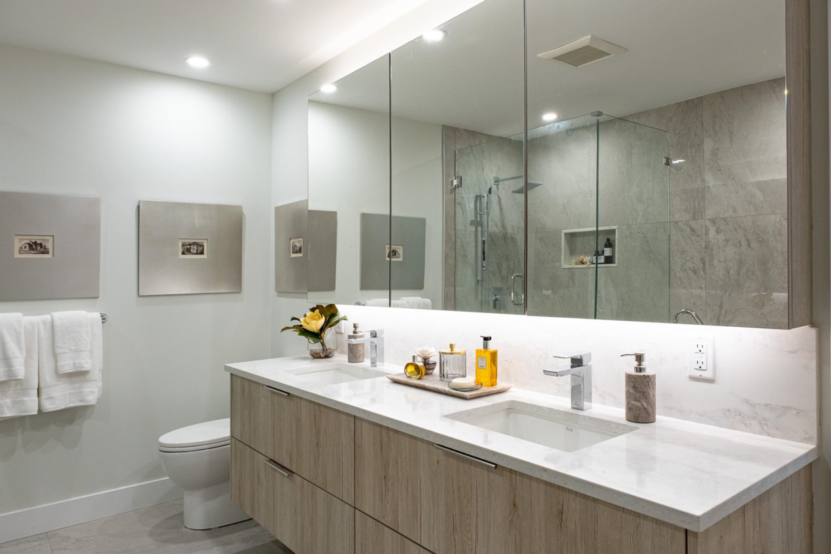 Basement Recreation Room Photo of TH2 423 6th Street, West Vancouver, BC