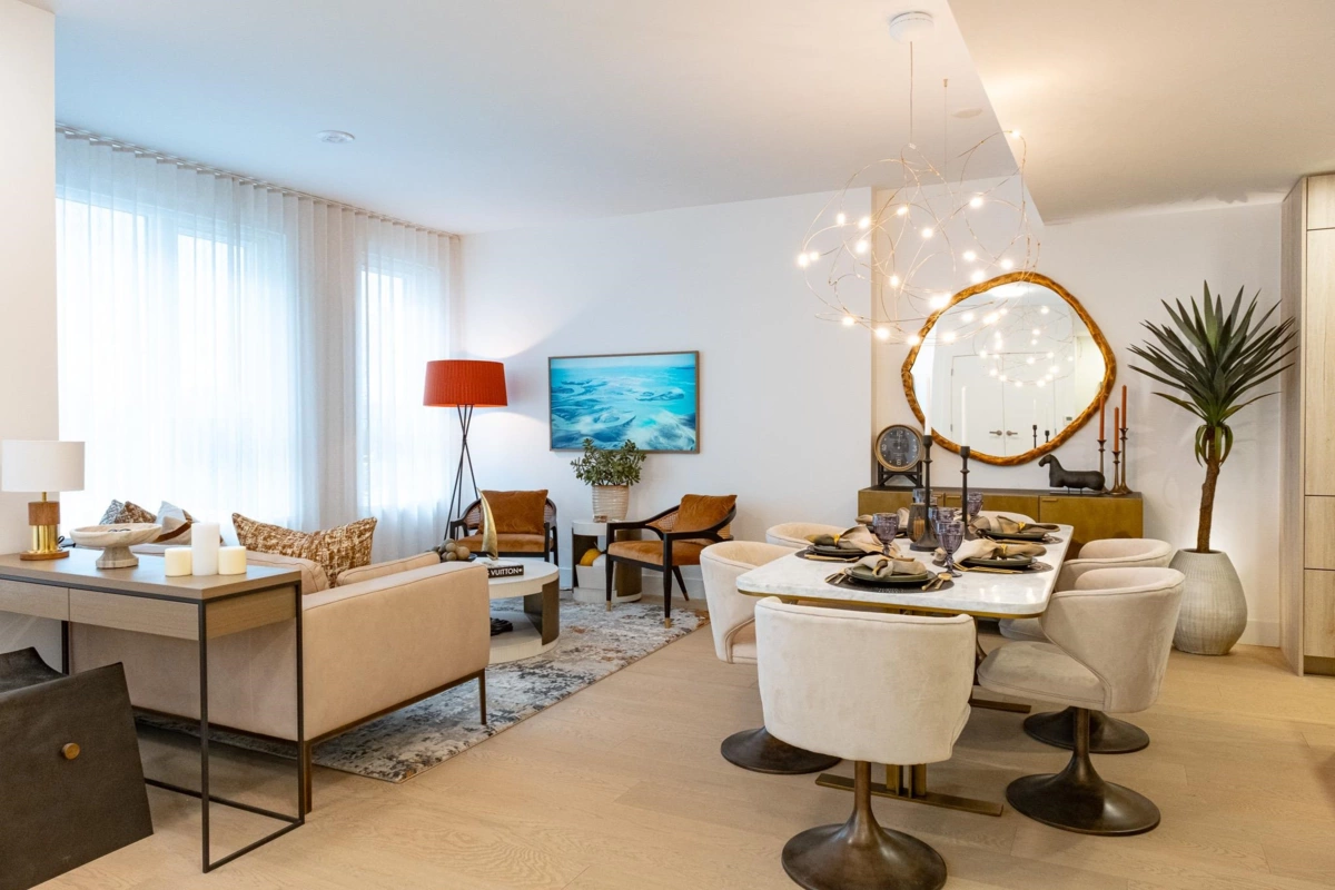 Dining Area Photo of TH2 423 6th Street, West Vancouver, BC