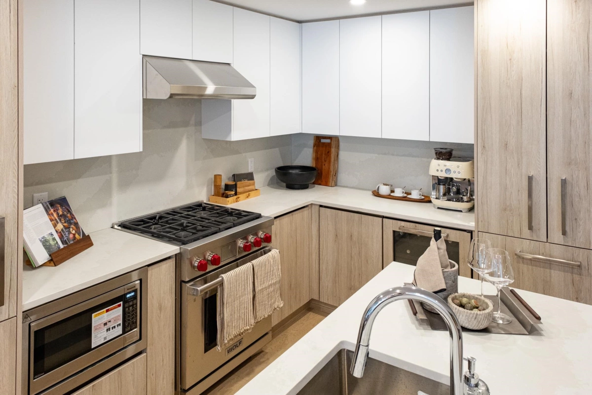 Family Room Photo of TH2 423 6th Street, West Vancouver, BC