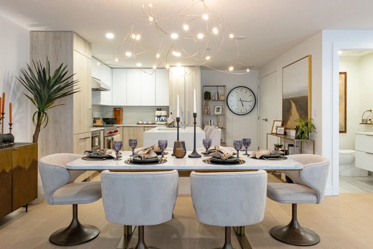 Pantry Photo of TH2 423 6th Street, West Vancouver, BC