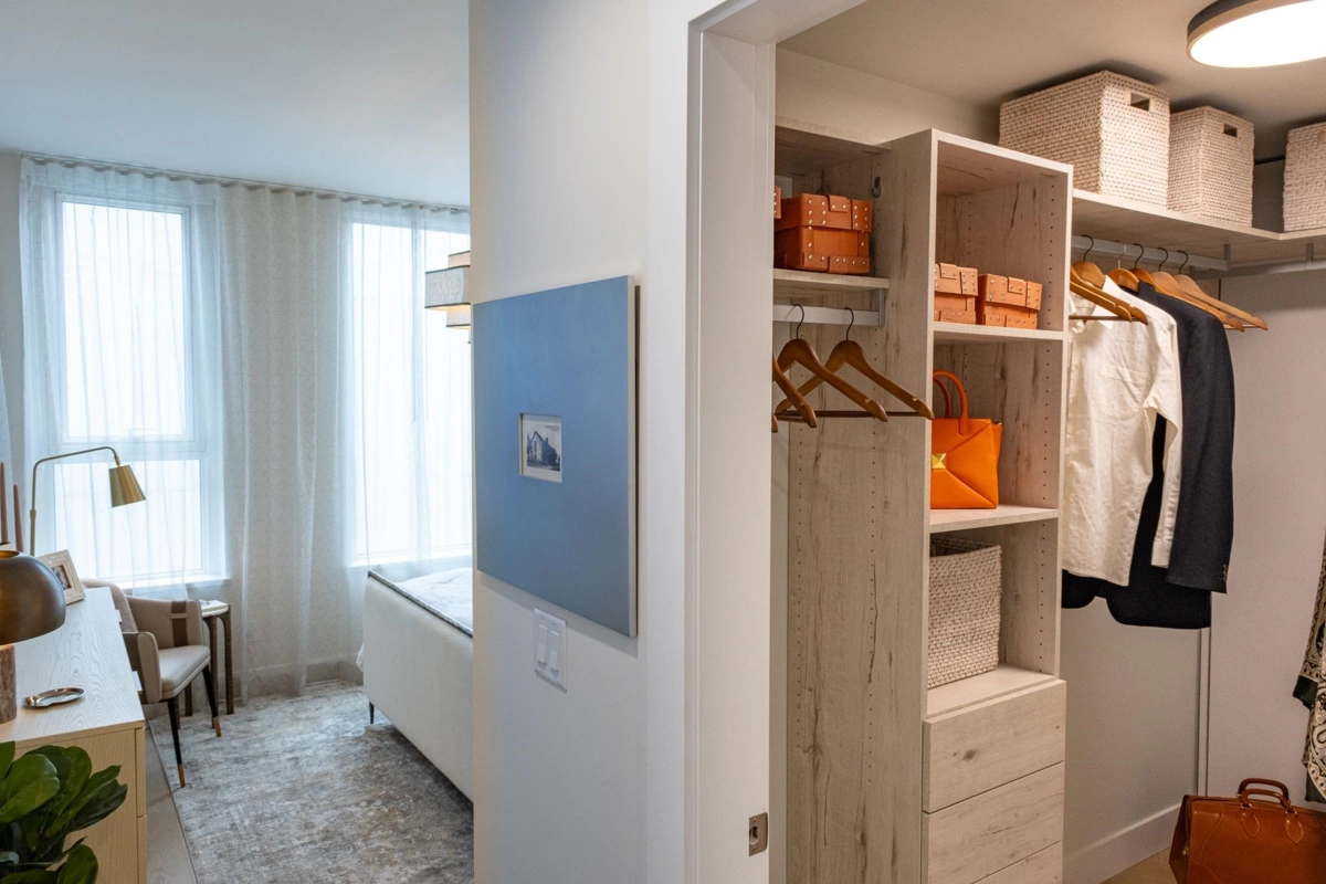 Powder Room Photo of TH2 423 6th Street, West Vancouver, BC