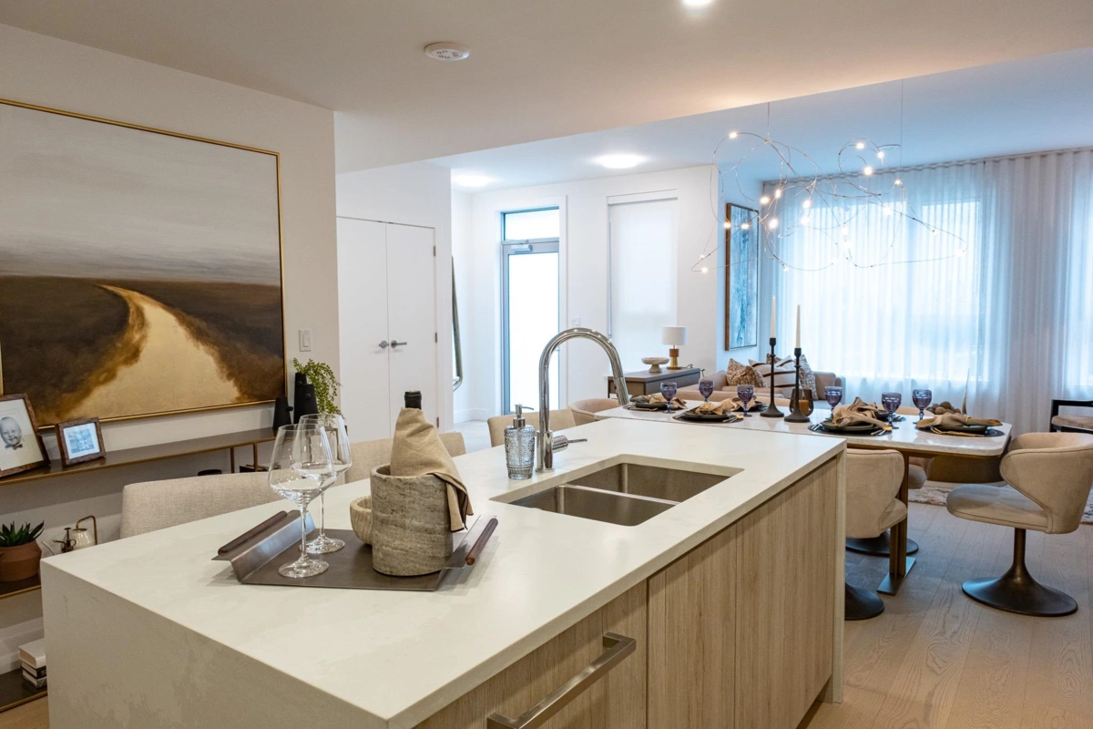 Primary Bathroom Photo of TH2 423 6th Street, West Vancouver, BC