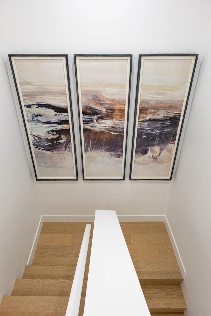 Walk-In Closet Photo of TH2 423 6th Street, West Vancouver, BC