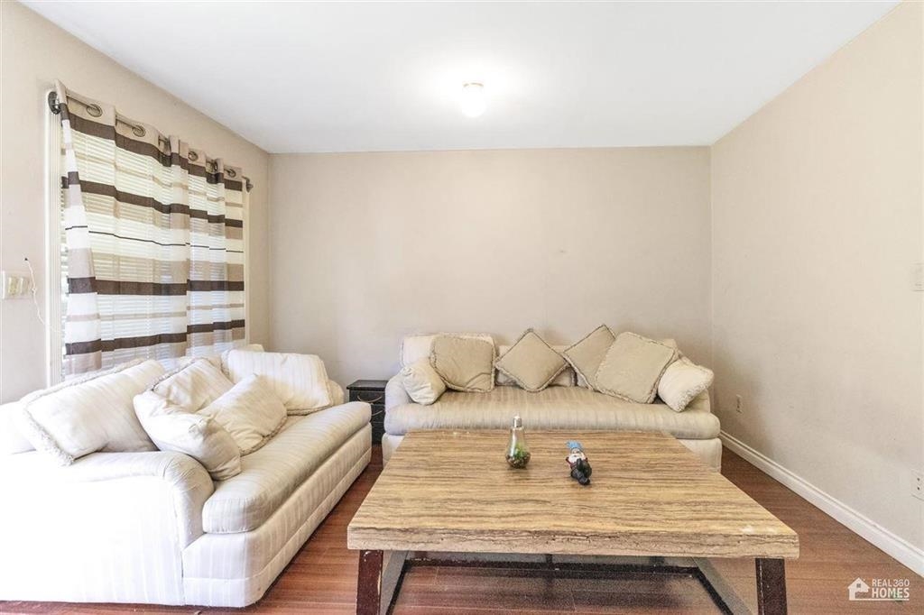 Laundry Room Photo of 13107 74 Avenue, Surrey, BC