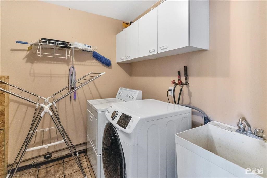 Primary Bedroom Photo of 13107 74 Avenue, Surrey, BC