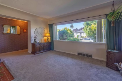 4342 Parker Street, Burnaby, BC, Burnaby — Single Family Residence for sale