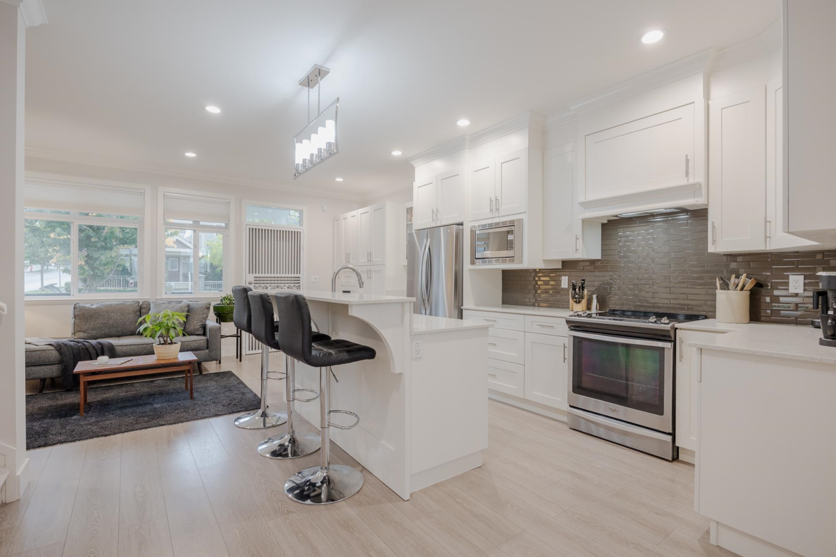 Family Room Photo of 1 7198 179 Street, Surrey, BC