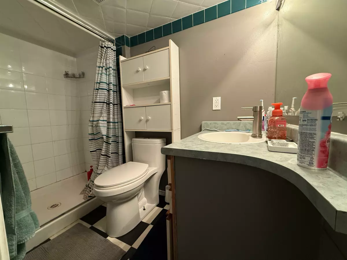 Bedroom 3 Photo of 46630 Emerald Drive, Chilliwack, BC