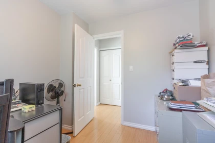 Entry Foyer Photo of 2658 Delahaye Drive, Coquitlam, BC