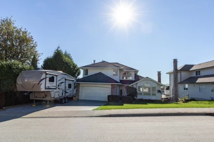 2658 Delahaye Drive, Coquitlam, BC, Summitt View — 3 bed single family residence for sale