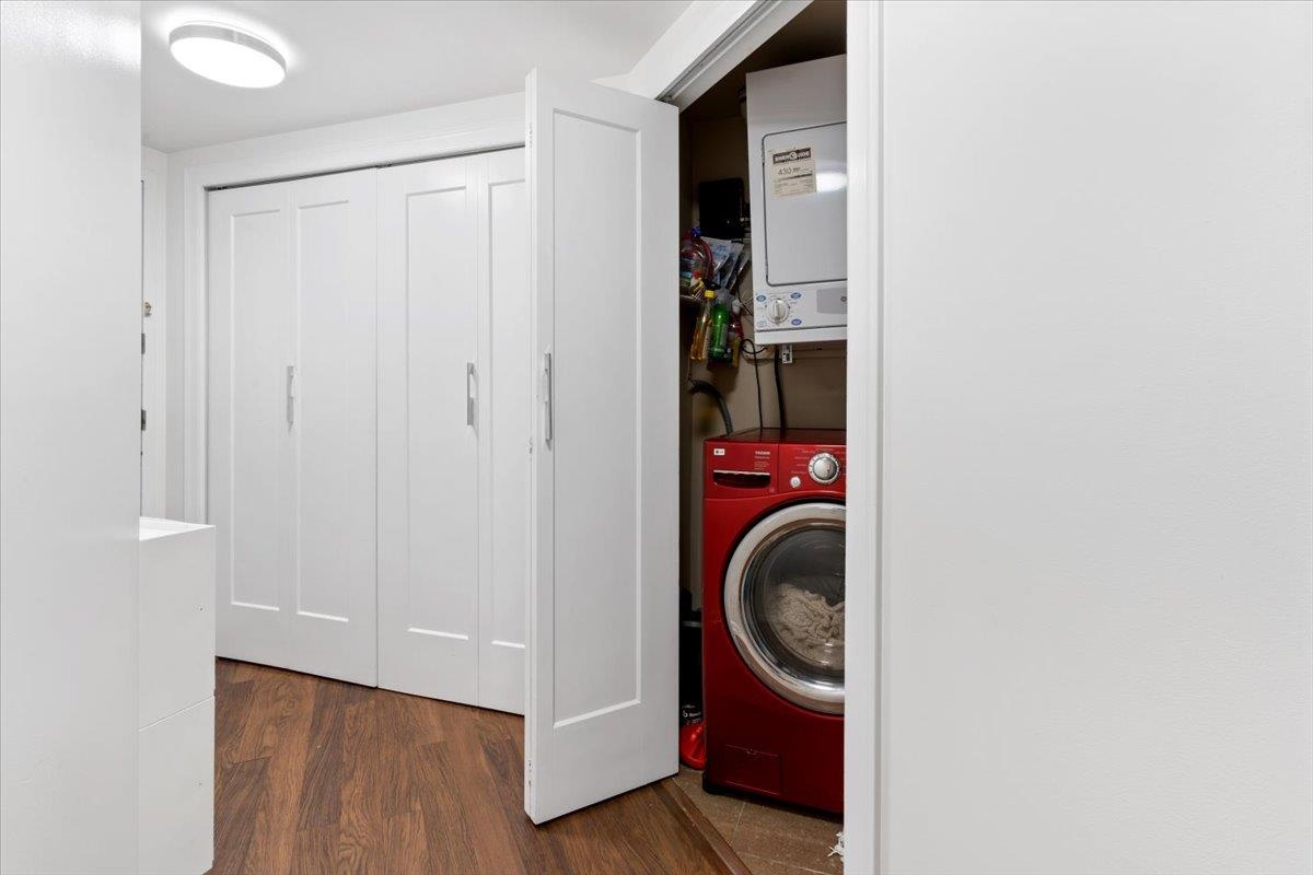 Bedroom 2 Photo of 1401 907 Beach Avenue, Vancouver, BC