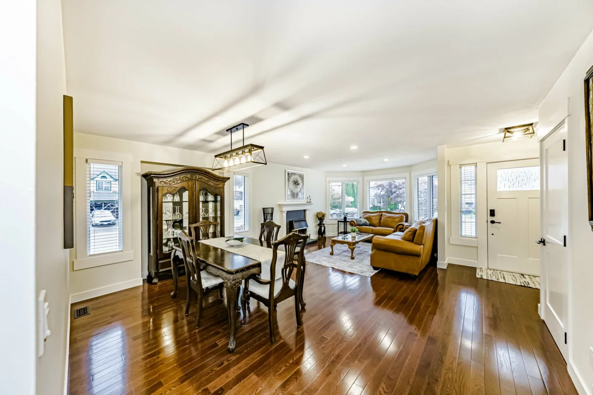 Breakfast Nook Photo of 45169 Cumberland Avenue, Chilliwack, BC