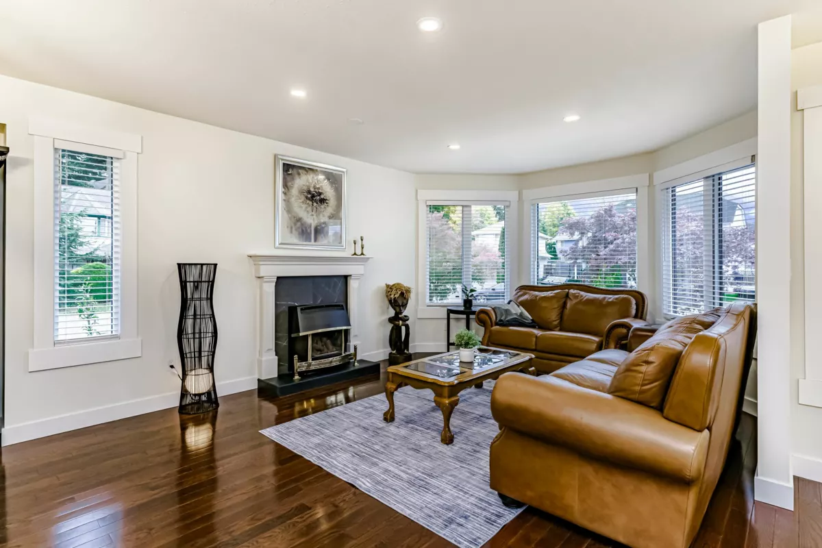 Kitchen Photo of 45169 Cumberland Avenue, Chilliwack, BC