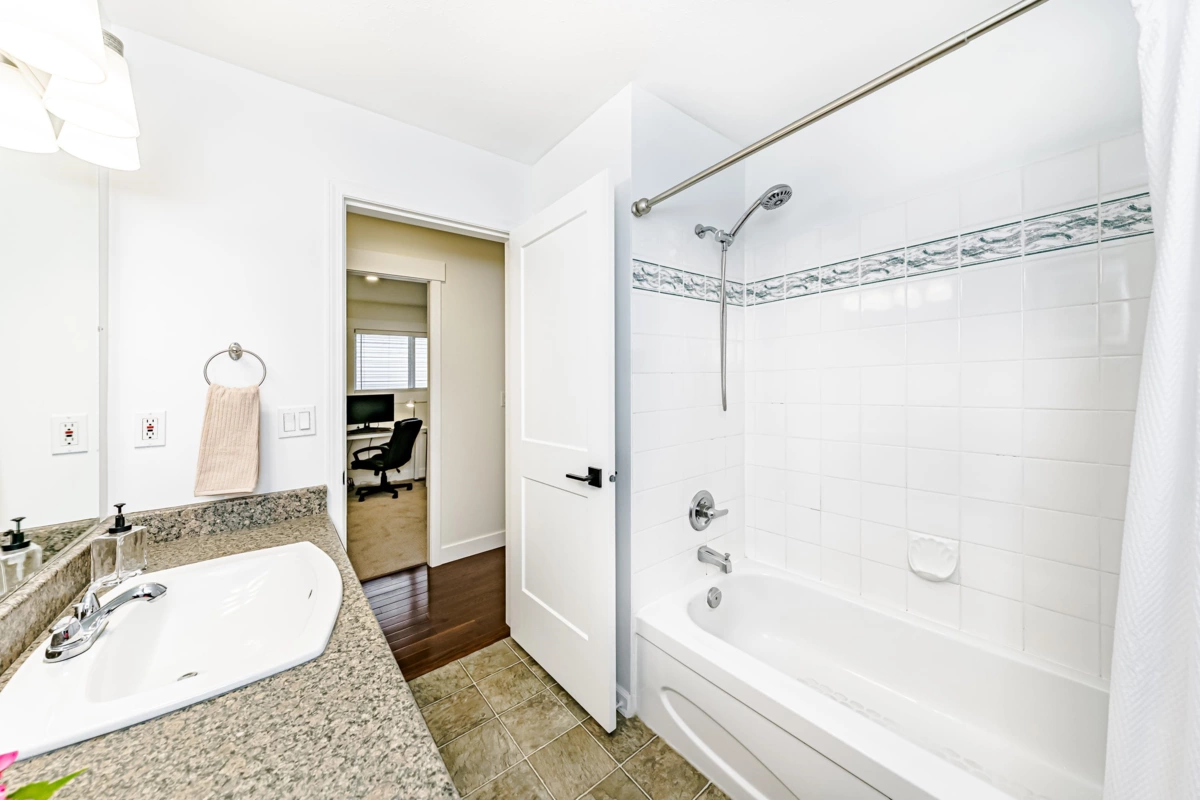 Outdoor Patio Photo of 45169 Cumberland Avenue, Chilliwack, BC