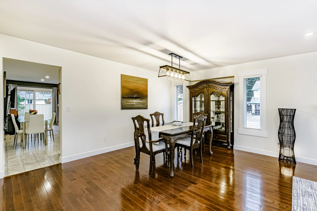 Primary Bedroom Photo of 45169 Cumberland Avenue, Chilliwack, BC