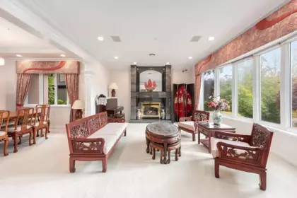 Kitchen Island Photo of 1363 W 51 Avenue, Vancouver, BC