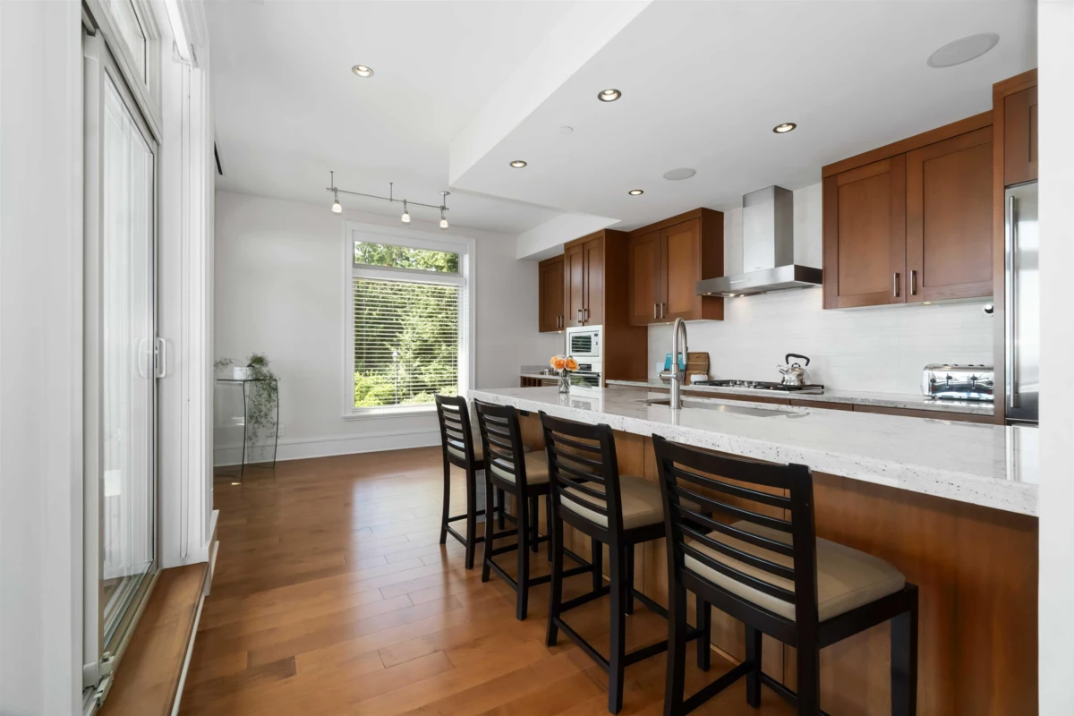 Bedroom 3 Photo of 304 2535 Garden Court, West Vancouver, BC