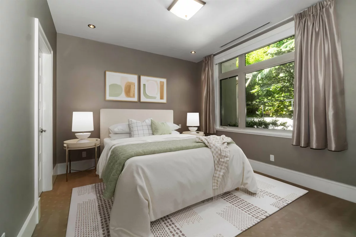 Entry Foyer Photo of 304 2535 Garden Court, West Vancouver, BC