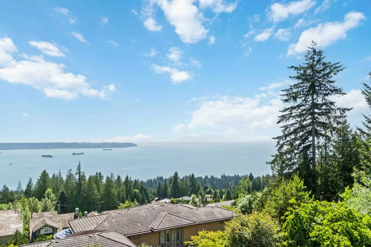 Family Room Photo of 304 2535 Garden Court, West Vancouver, BC