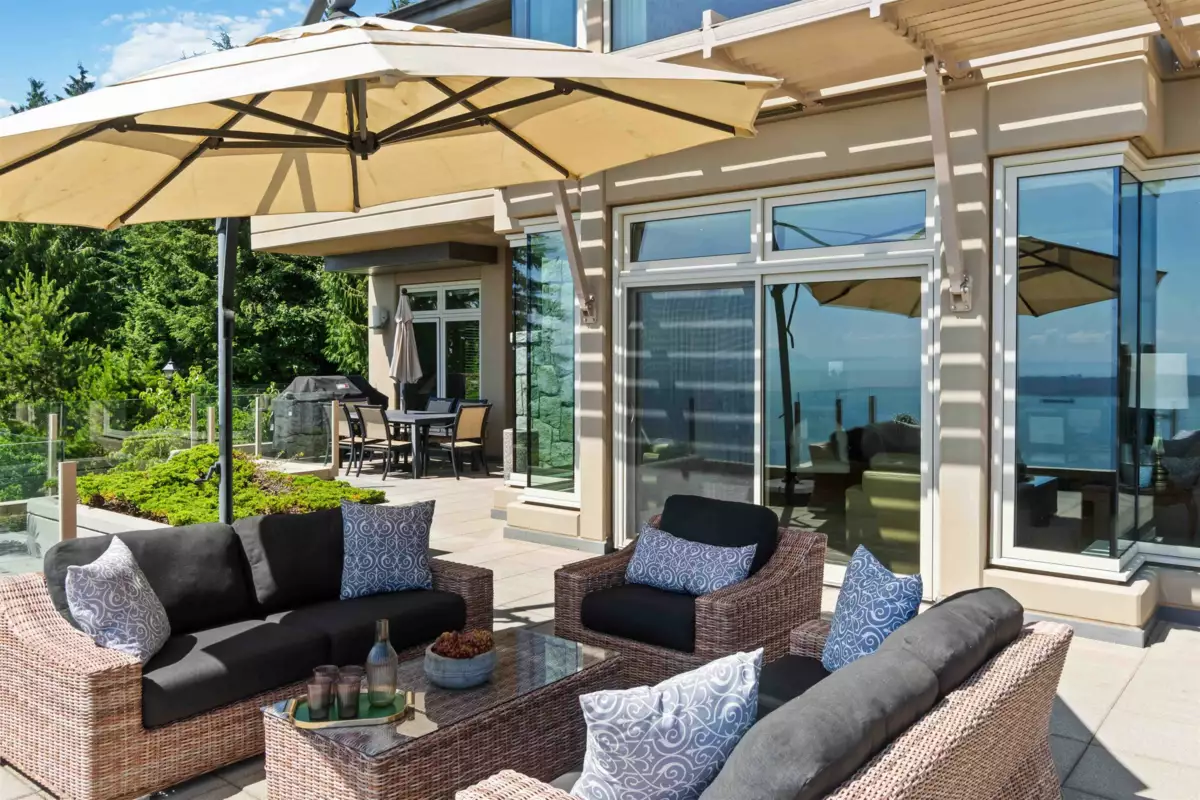 Walk-In Closet Photo of 304 2535 Garden Court, West Vancouver, BC