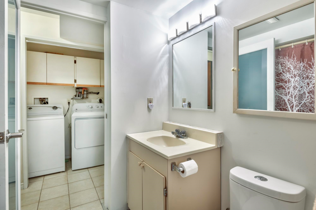 Garden / Landscaping Photo of 1317 Western Place, Port Coquitlam, BC