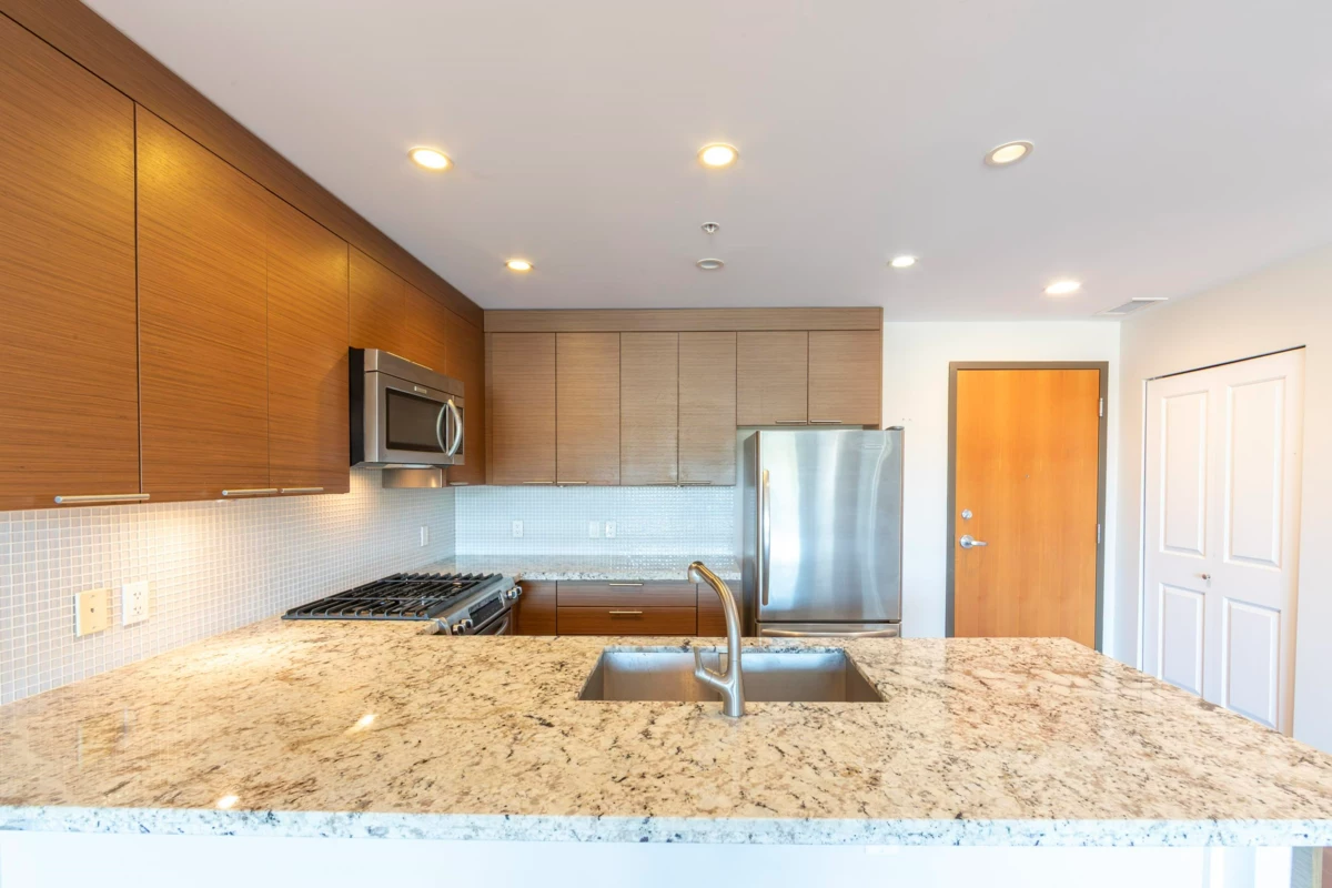 Primary Bathroom Photo of 507 5725 Teredo Street, Sechelt, BC