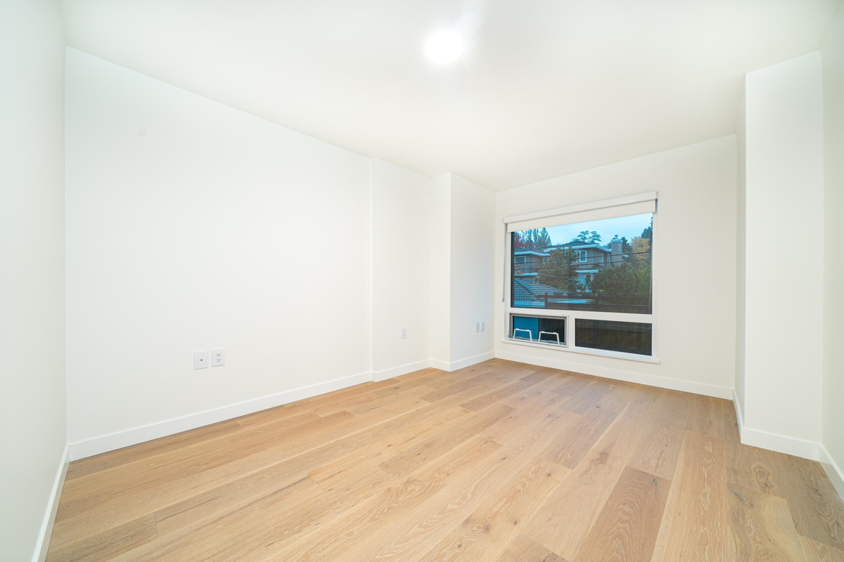 Dining Area Photo of 108 5212 Cambie Street, Vancouver, BC