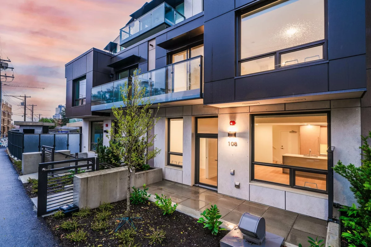 Hallway Photo of 108 5212 Cambie Street, Vancouver, BC