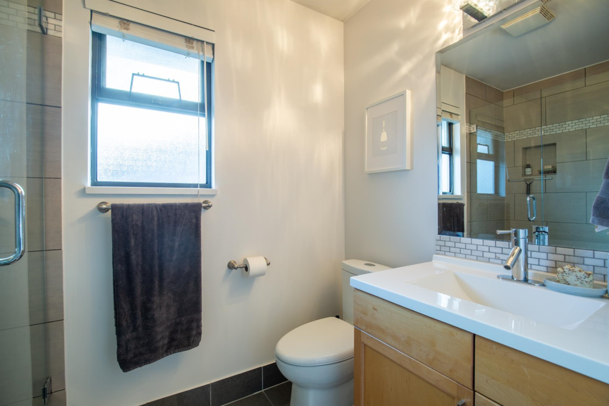 Basement Recreation Room Photo of 12125 Irving Street, Maple Ridge, BC