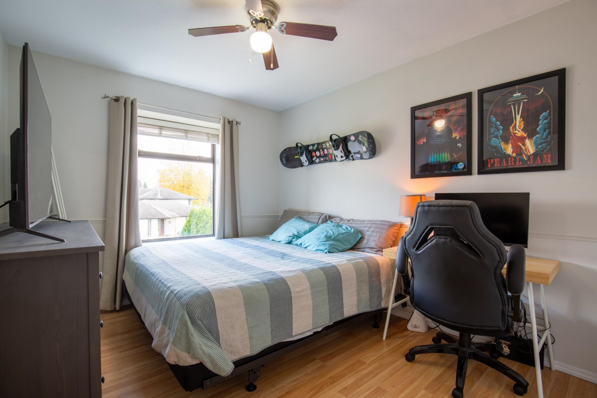 Entry Foyer Photo of 12125 Irving Street, Maple Ridge, BC