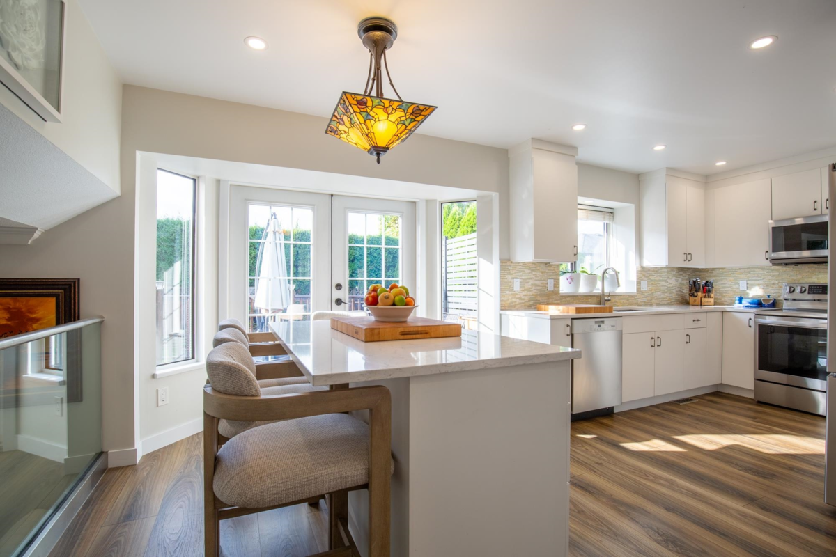 Guest Bathroom Photo of 12125 Irving Street, Maple Ridge, BC