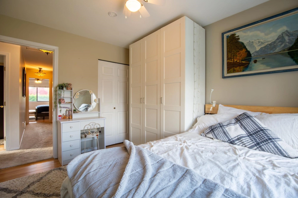 Mudroom Photo of 12125 Irving Street, Maple Ridge, BC