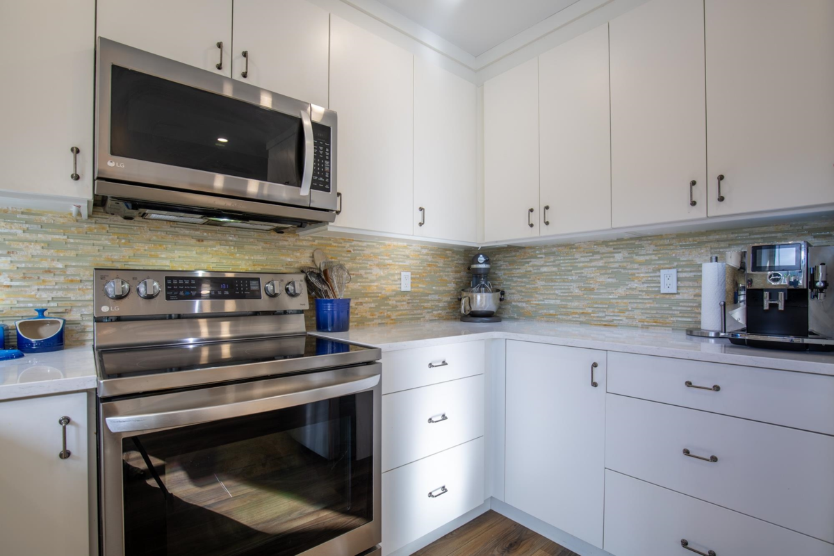 Walk-In Closet Photo of 12125 Irving Street, Maple Ridge, BC